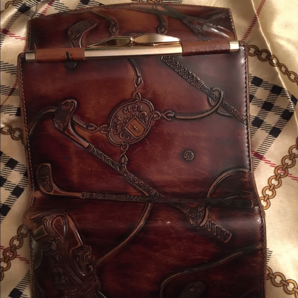 ❌SOLD❌ Leather Women’s Wallet & Checkbook! - Picture 3 of 8